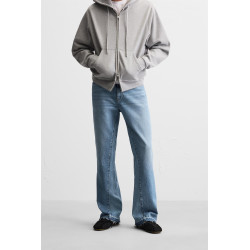 RELAXED STRAIGHT-LEG JEANS